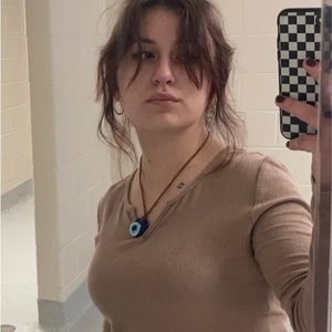 Meet your Posher, Ellie